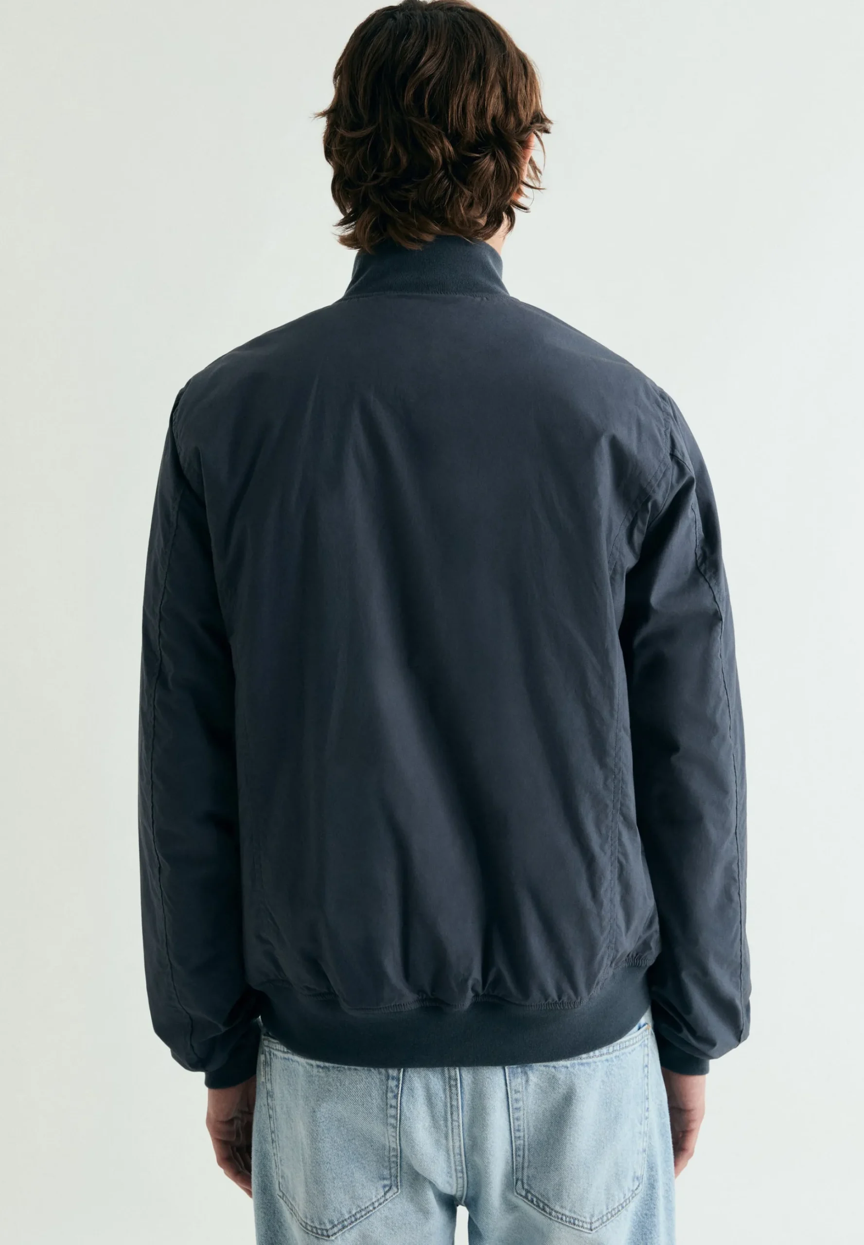 CHAQUETA ABOTONADA BOLSILLOS