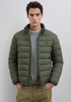 CHAQUETA ACOLCHADA LIGERA