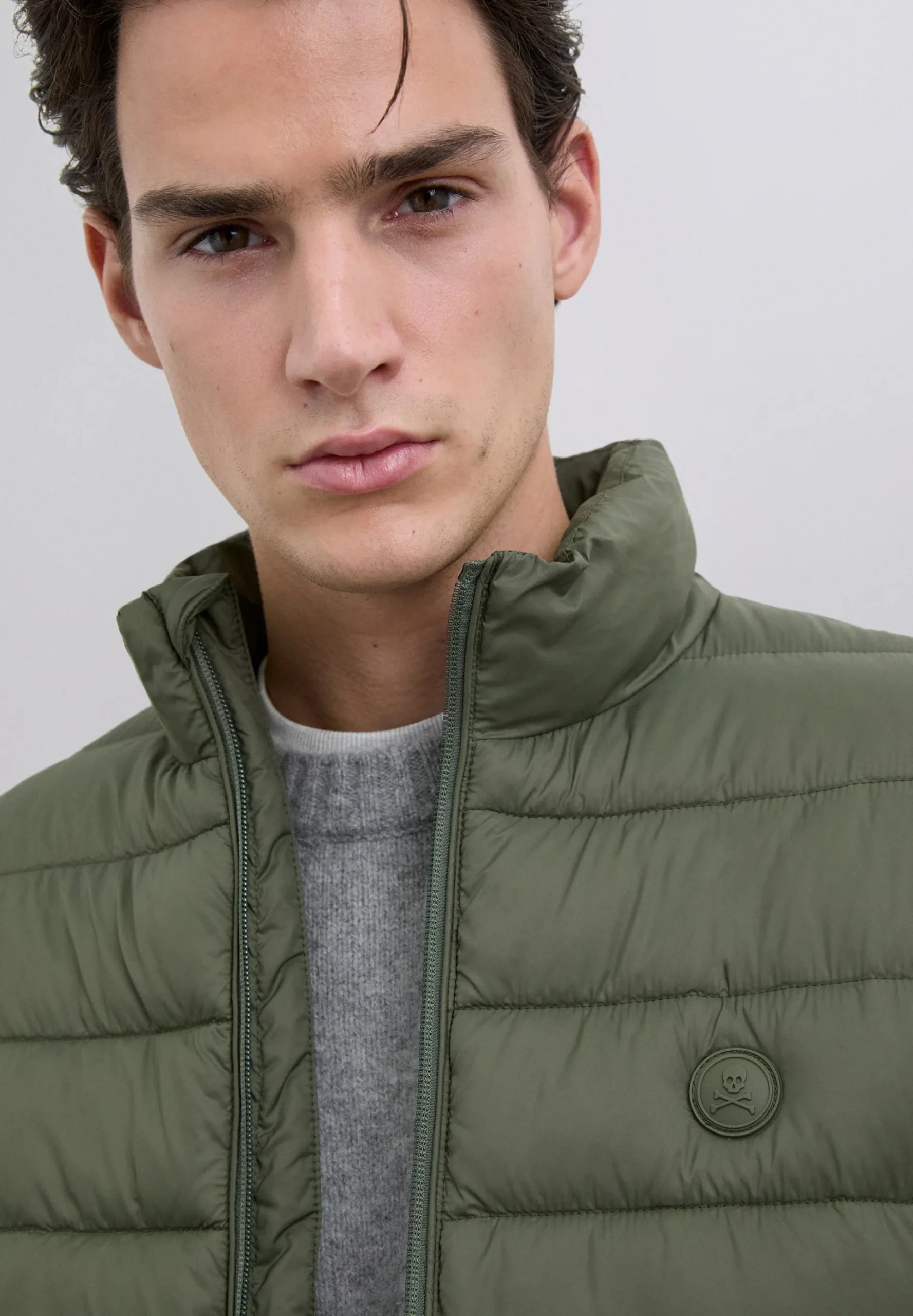CHAQUETA ACOLCHADA LIGERA