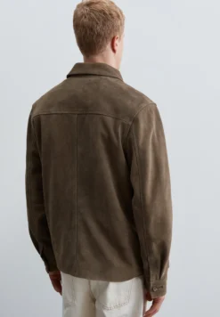 CHAQUETA ANTE CON BOLSILLOS