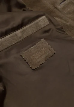 CHAQUETA ANTE CON BOLSILLOS