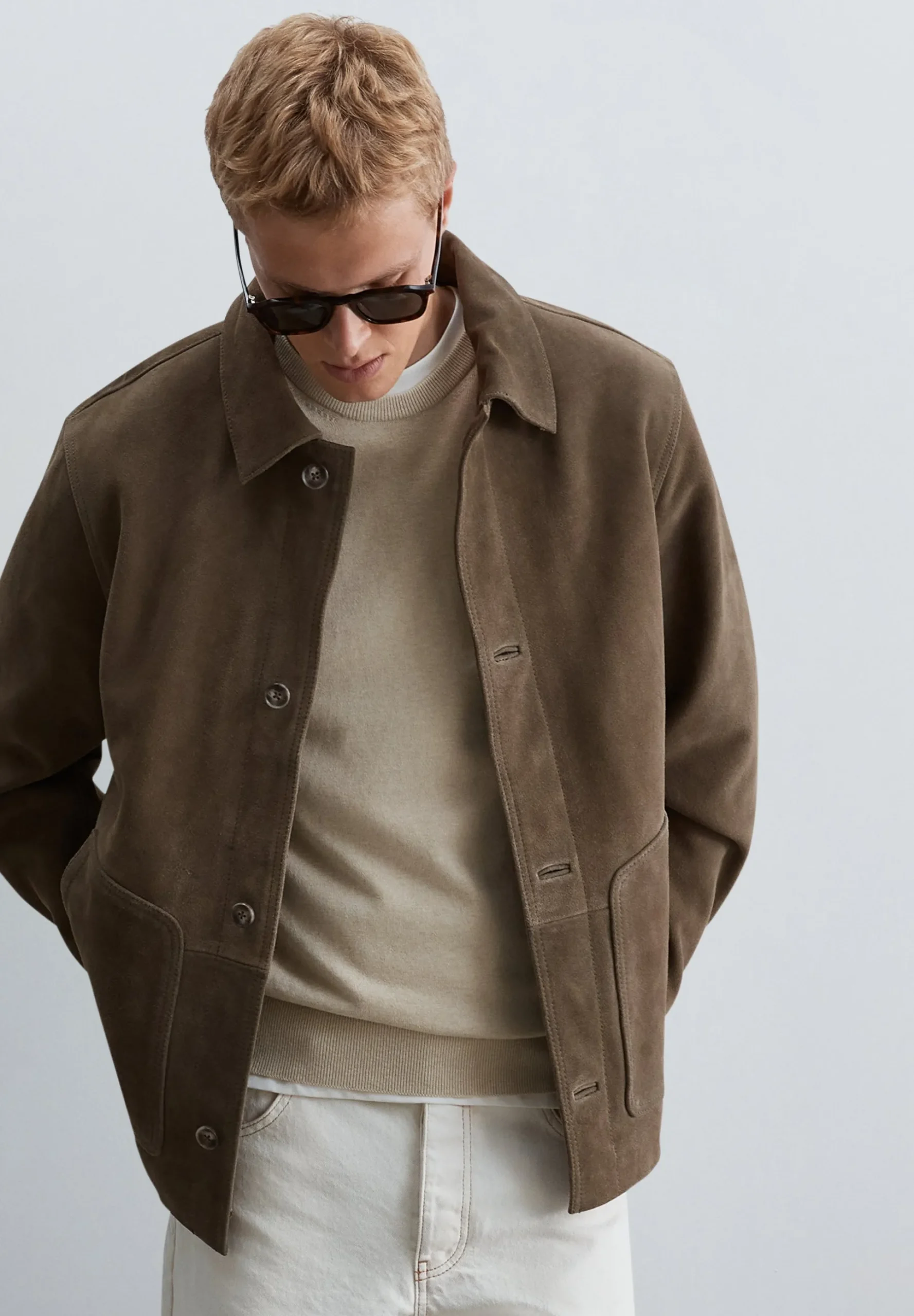 CHAQUETA ANTE CON BOLSILLOS