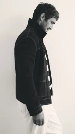 CHAQUETA ANTE COSTURAS CONTRASTE