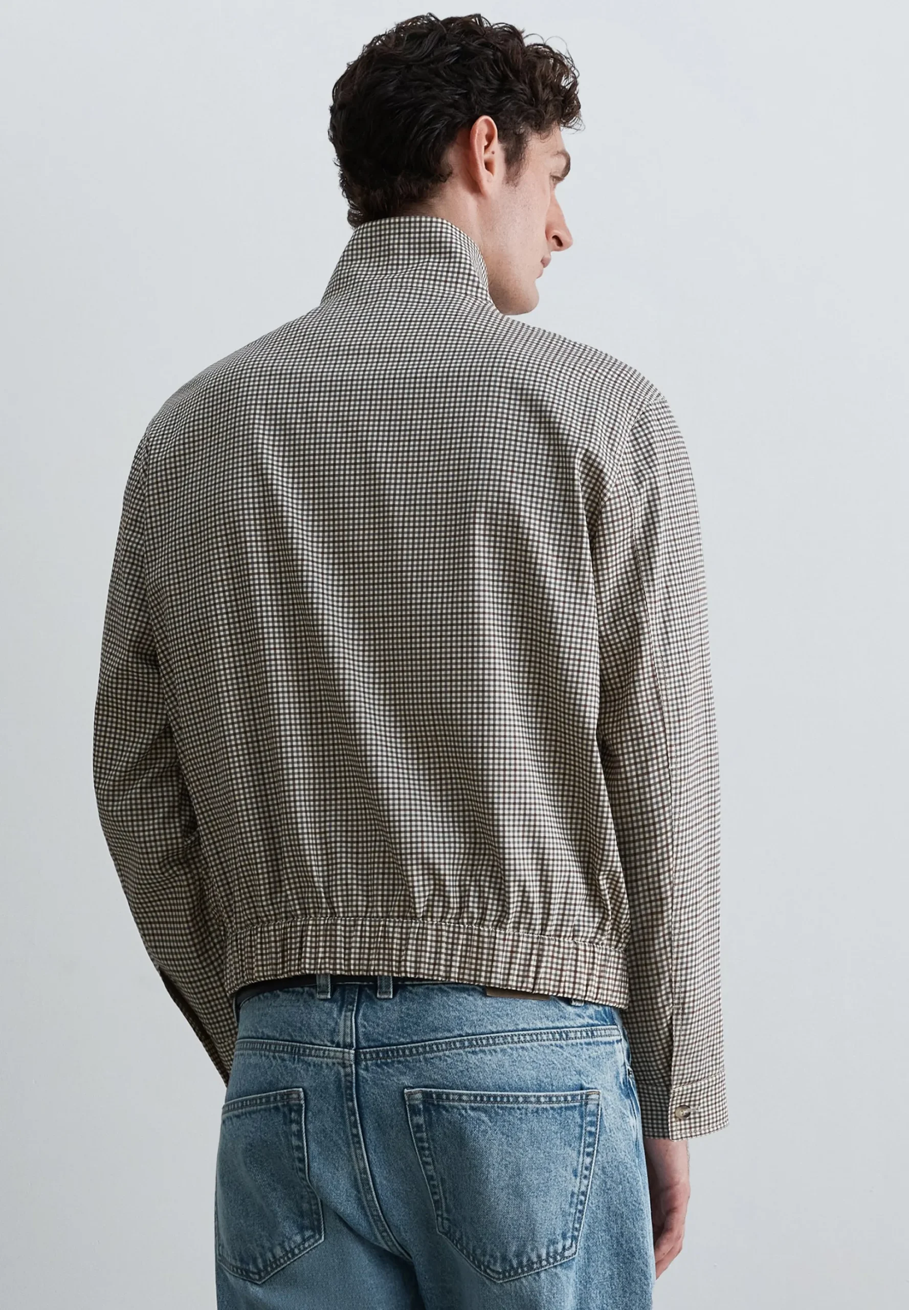 CHAQUETA BOMBER ESTAMPADO MICROCUADRO