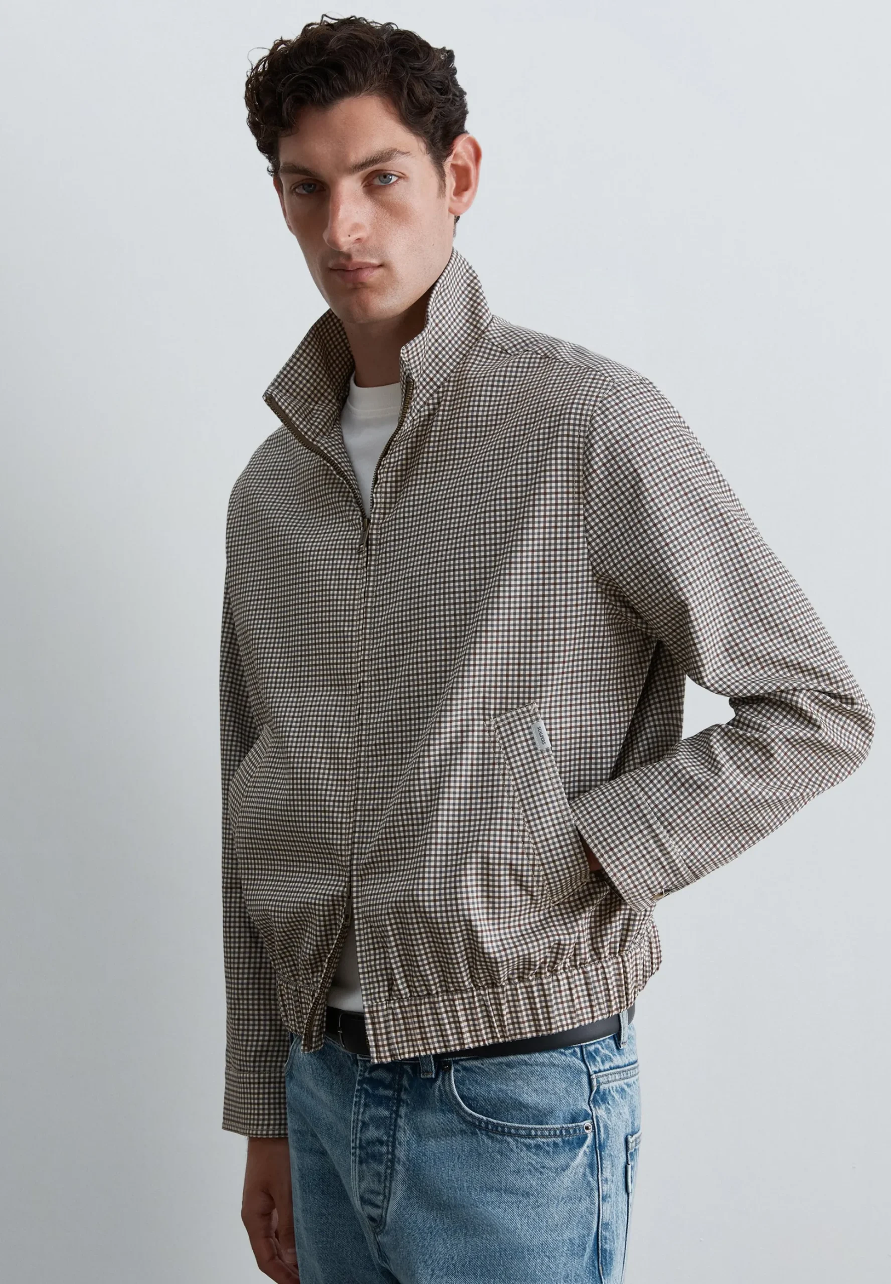 CHAQUETA BOMBER ESTAMPADO MICROCUADRO