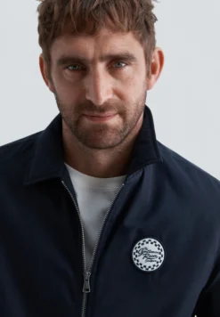 CHAQUETA BOMBER PARCHES