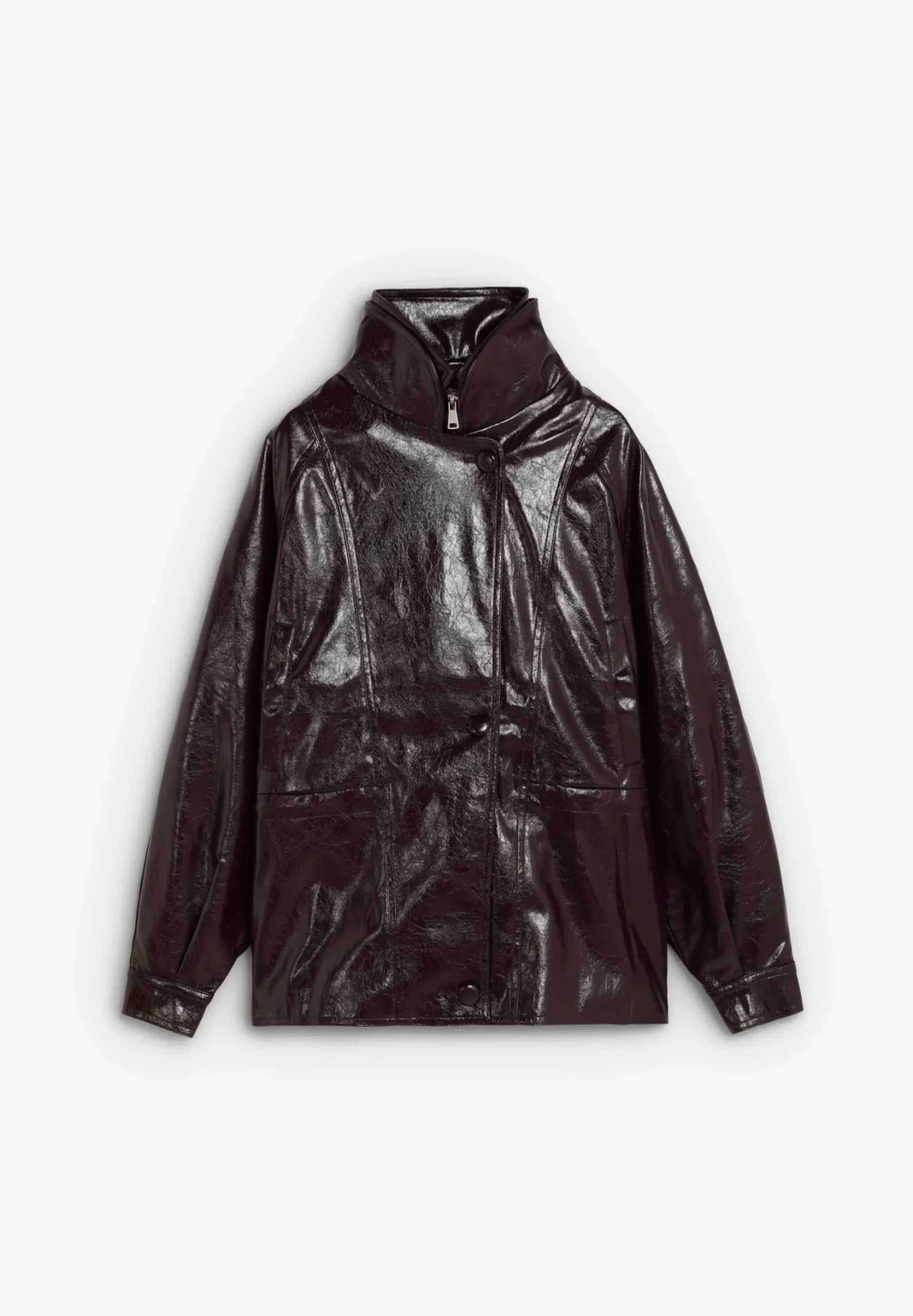CHAQUETA CUELLO ALTO EFECTO CHAROL