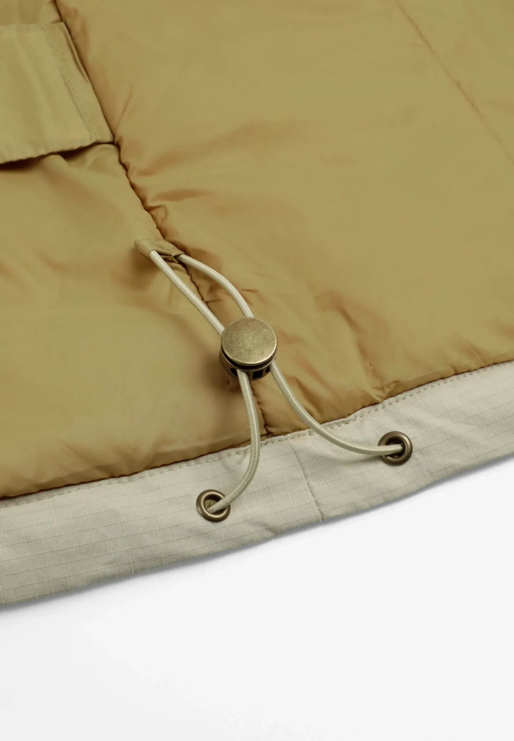 CHAQUETA CUELLO CONTRASTE