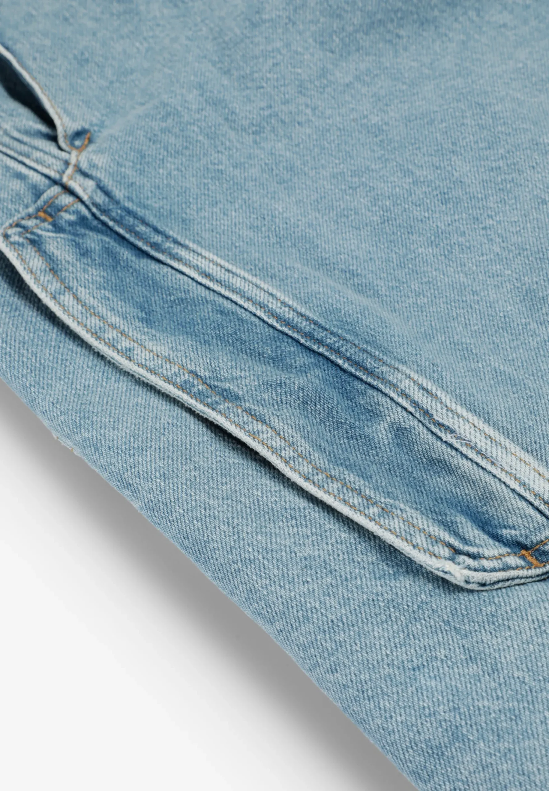 CHAQUETA DENIM MULTIBOLSILLOS