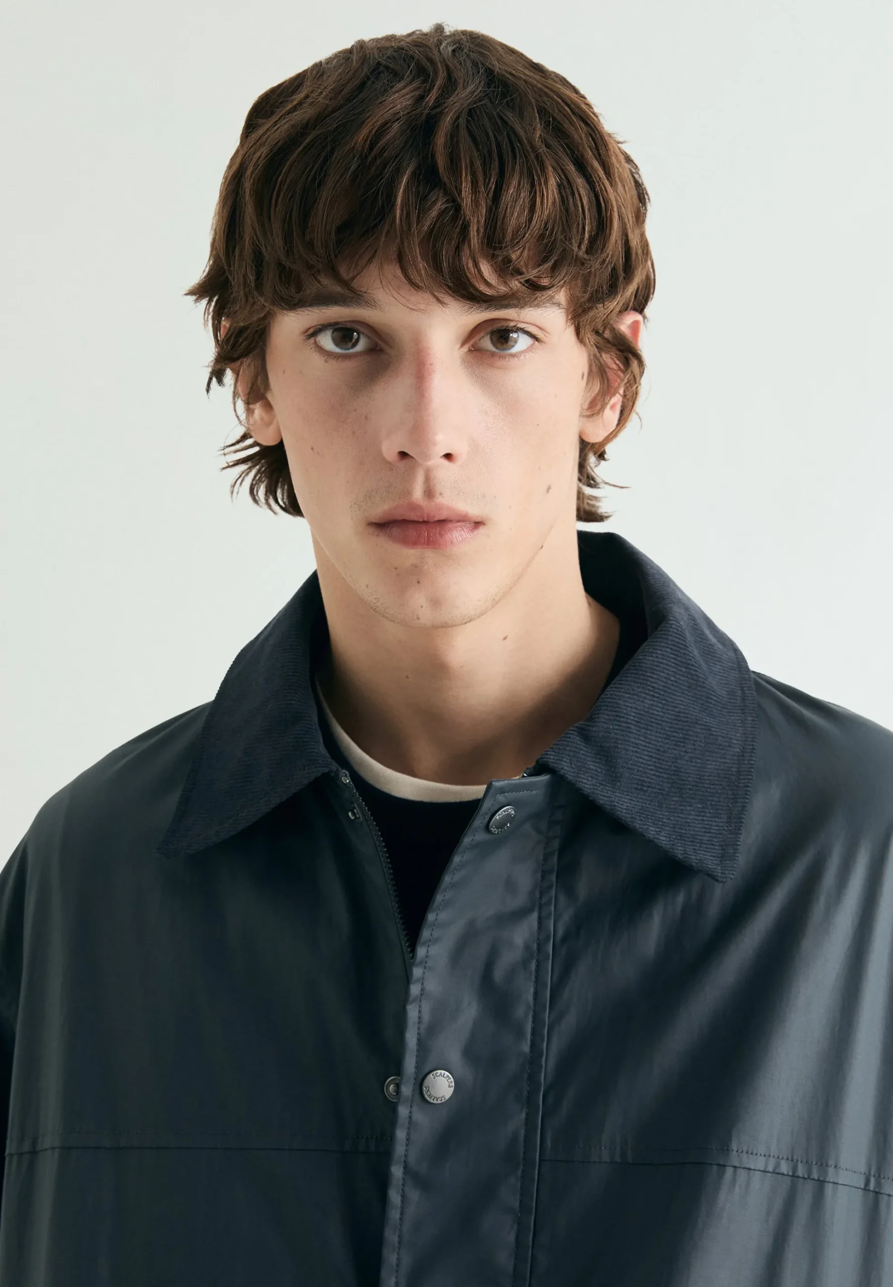 CHAQUETA ENCERADA CON SNAPS