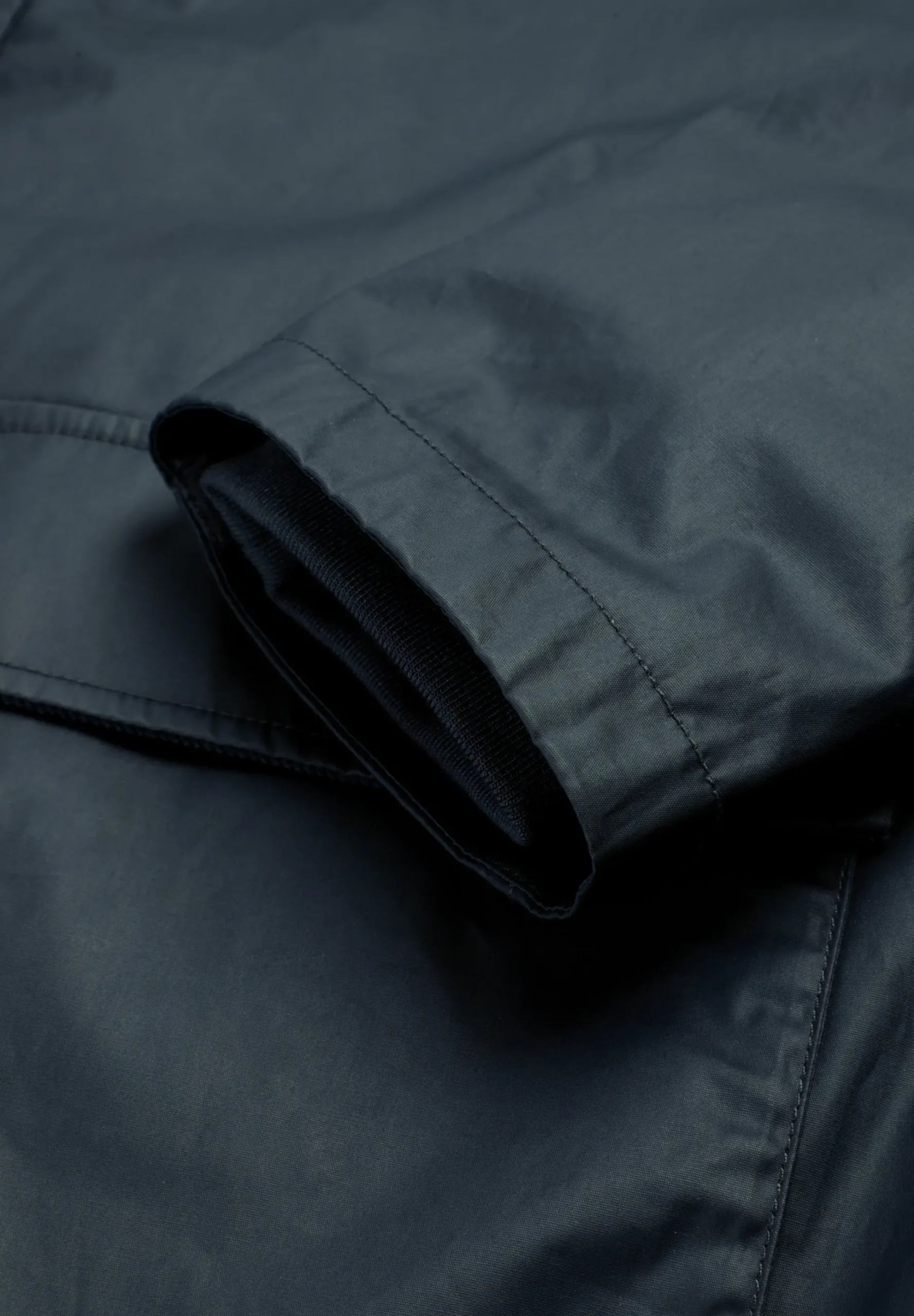 CHAQUETA ENCERADA CON SNAPS