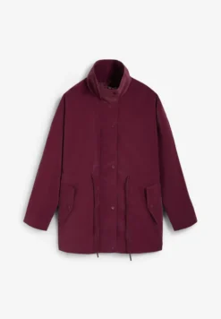 CHAQUETA IMPERMEABLE CAPUCHA