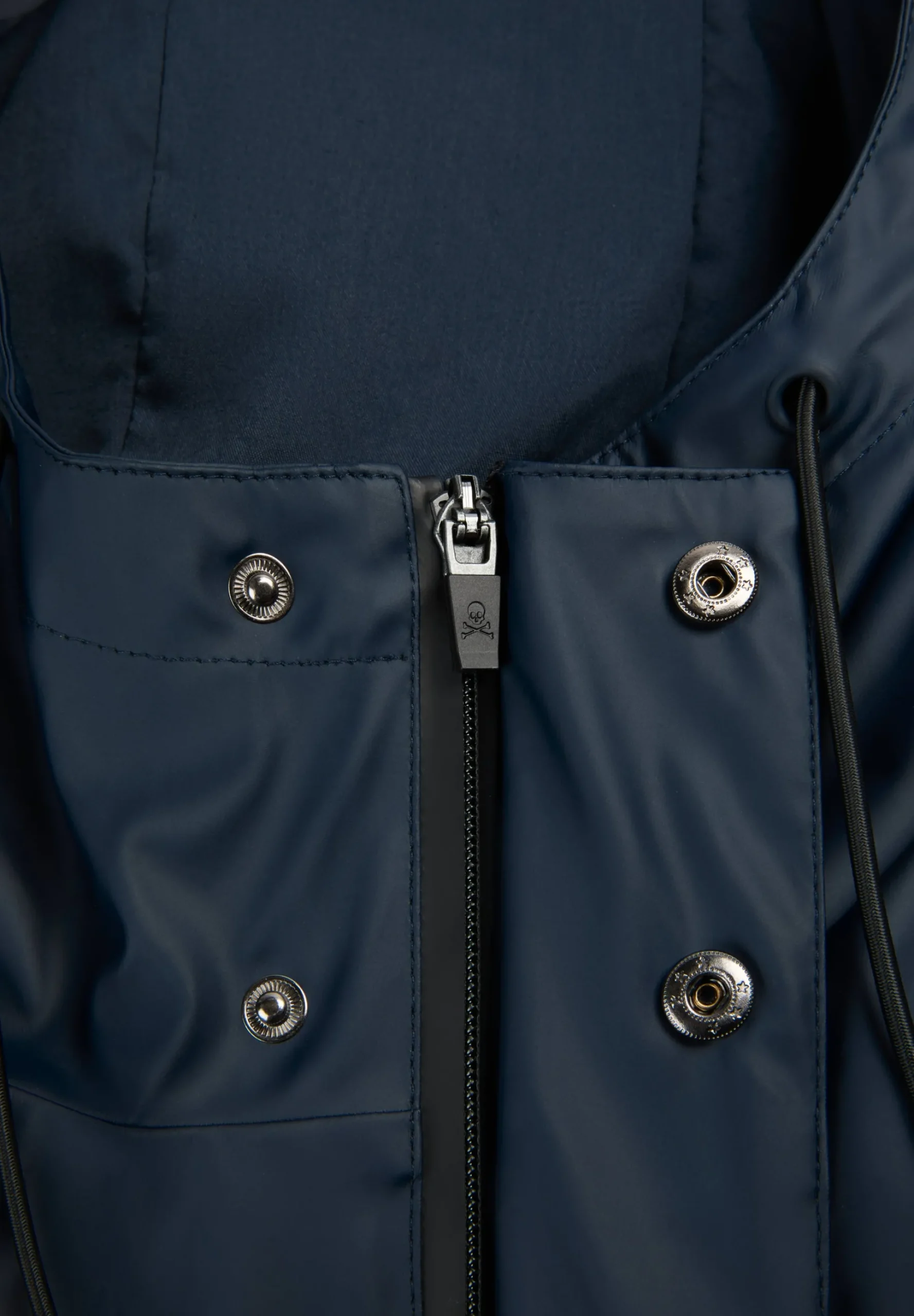 CHAQUETA IMPERMEABLE LOGO