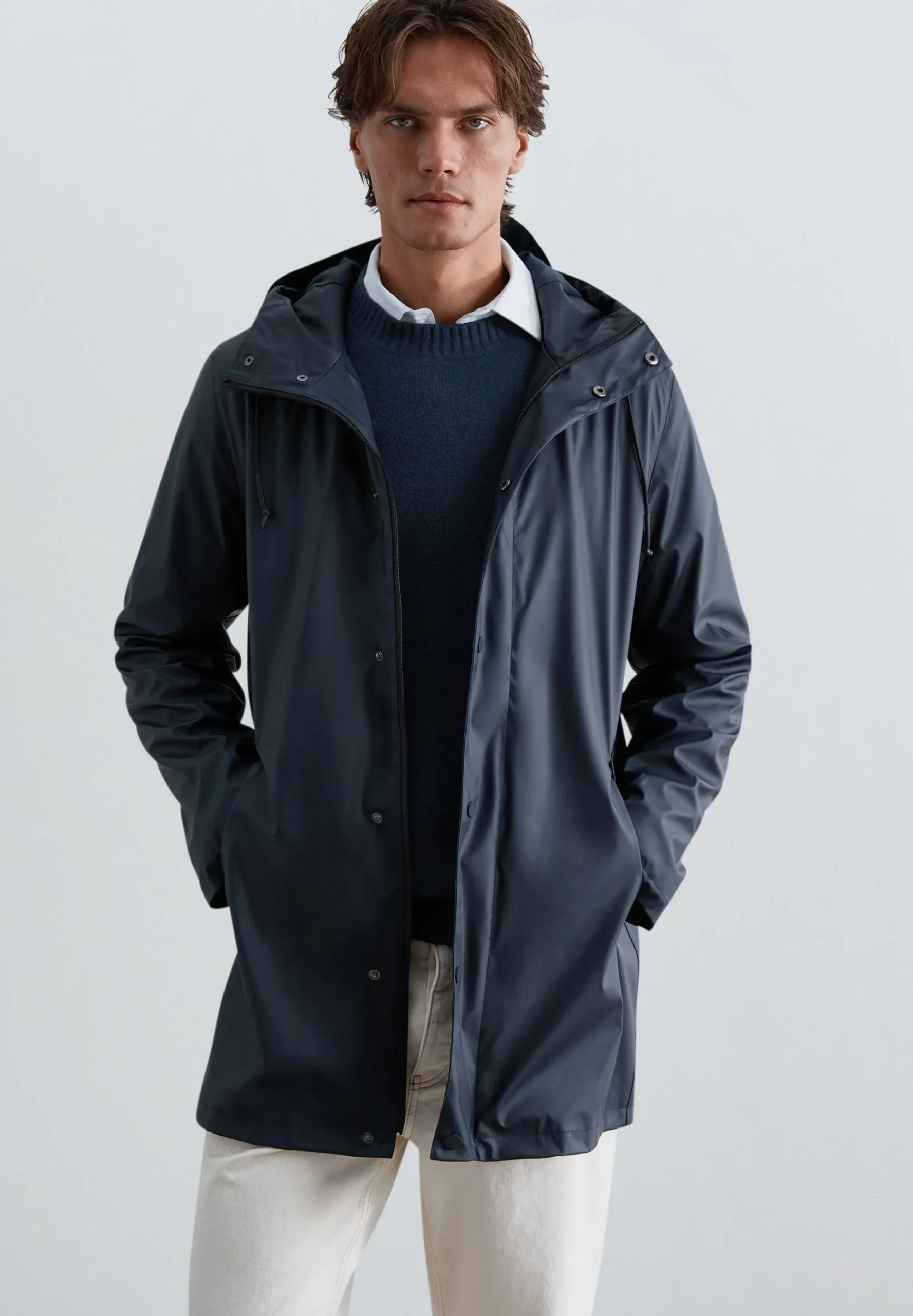 CHAQUETA IMPERMEABLE LOGO