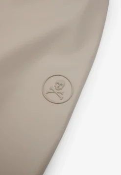 CHAQUETA IMPERMEABLE LOGO