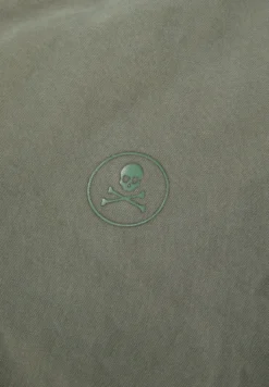 CHAQUETA MILITAR CAPUCHA OCULTA