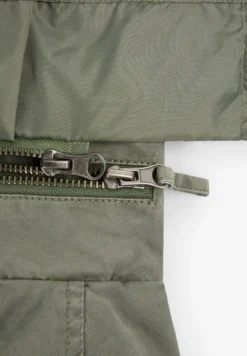 CHAQUETA MILITAR CAPUCHA OCULTA