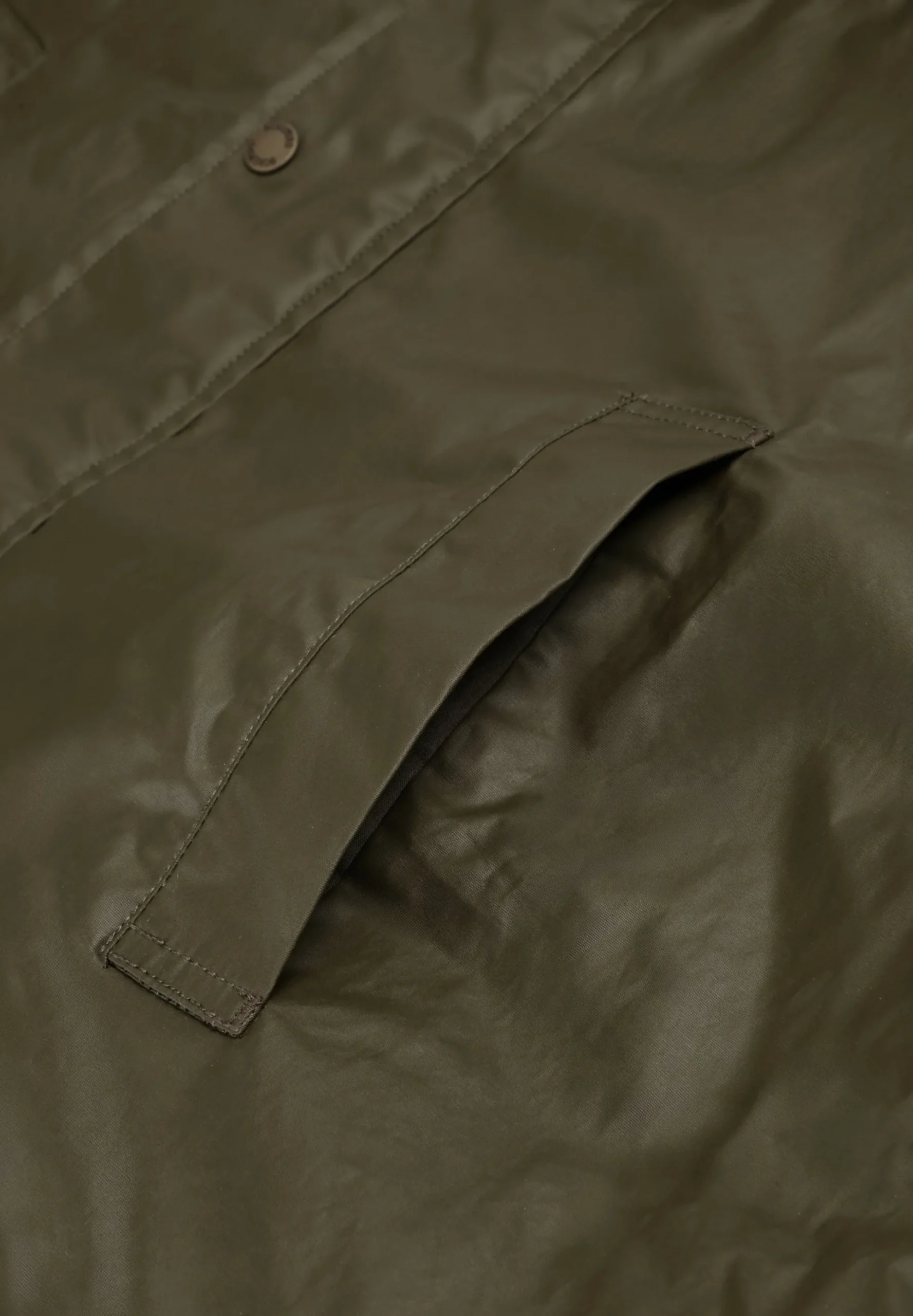 CHAQUETA RESINADA CUELLO PANA