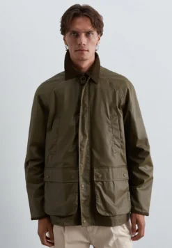 CHAQUETA RESINADA CUELLO PANA