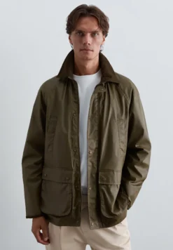 CHAQUETA RESINADA CUELLO PANA
