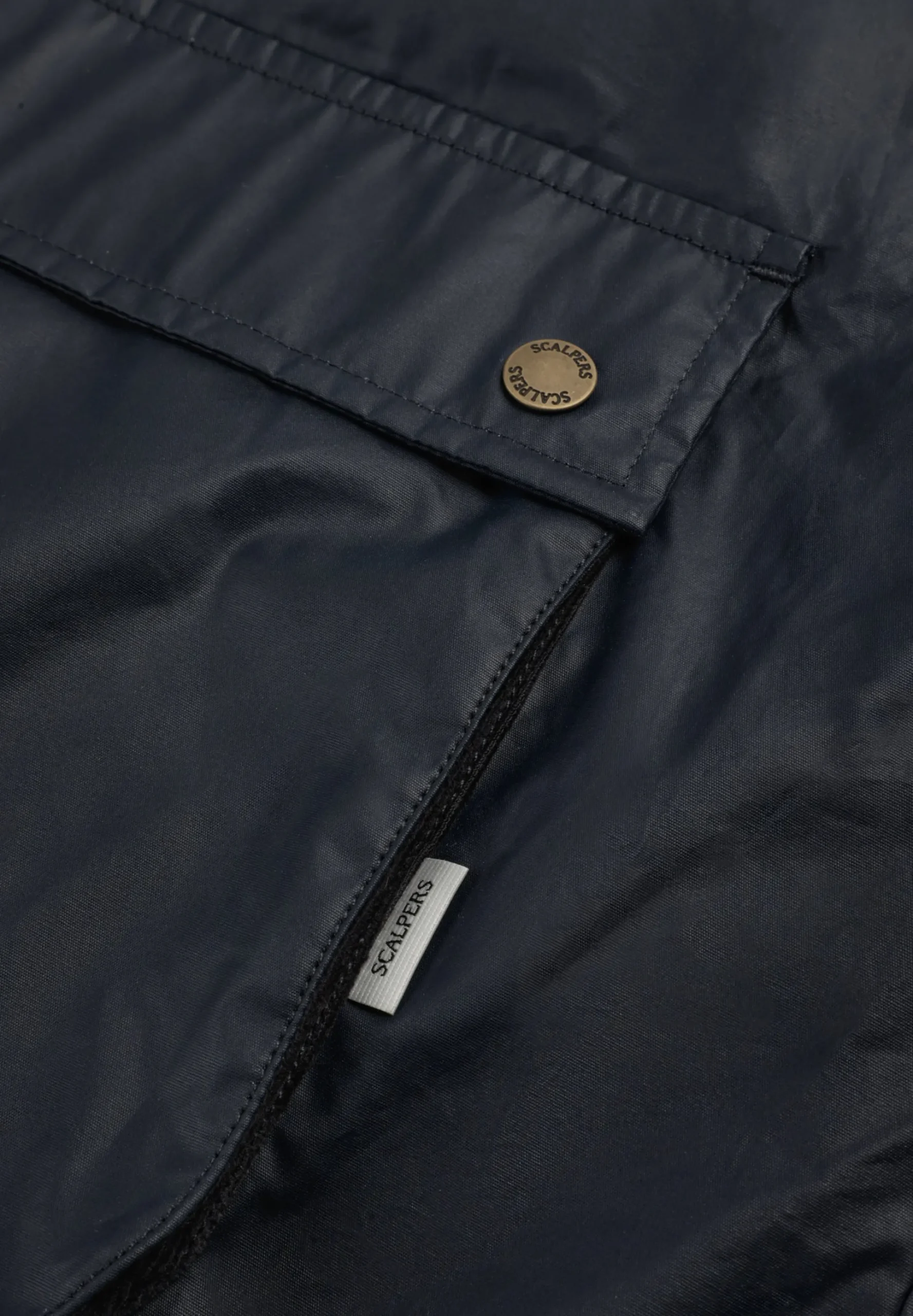 CHAQUETA RESINADA CUELLO PANA