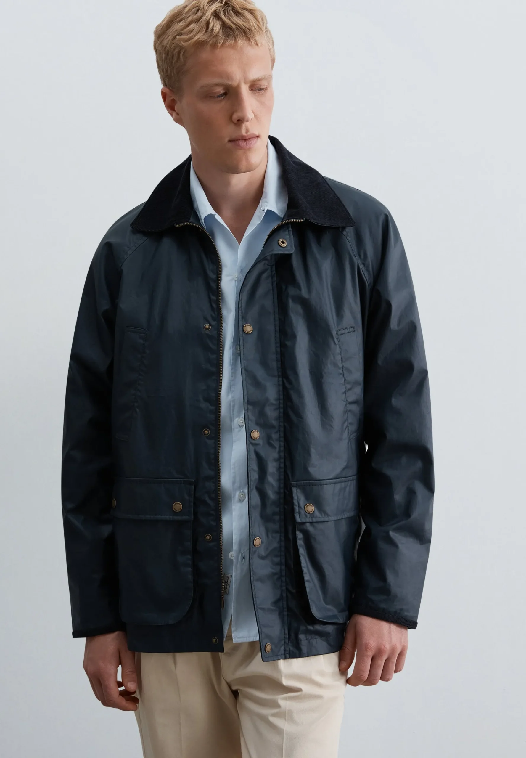 CHAQUETA RESINADA CUELLO PANA