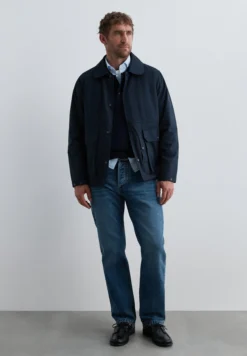 CHAQUETA TÉCNICA BOLSILLOS