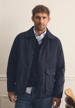 CHAQUETA TÉCNICA BOLSILLOS