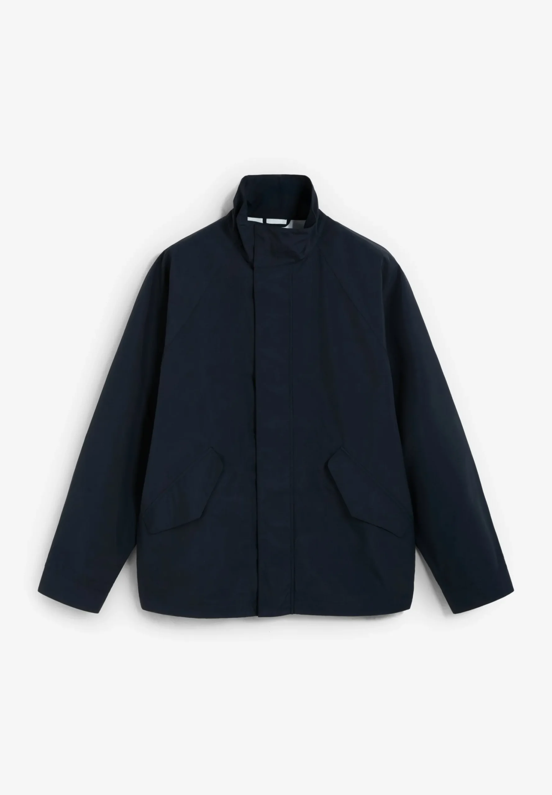 CHAQUETA TÉCNICA IMPERMEABLE CUELLO ALTO