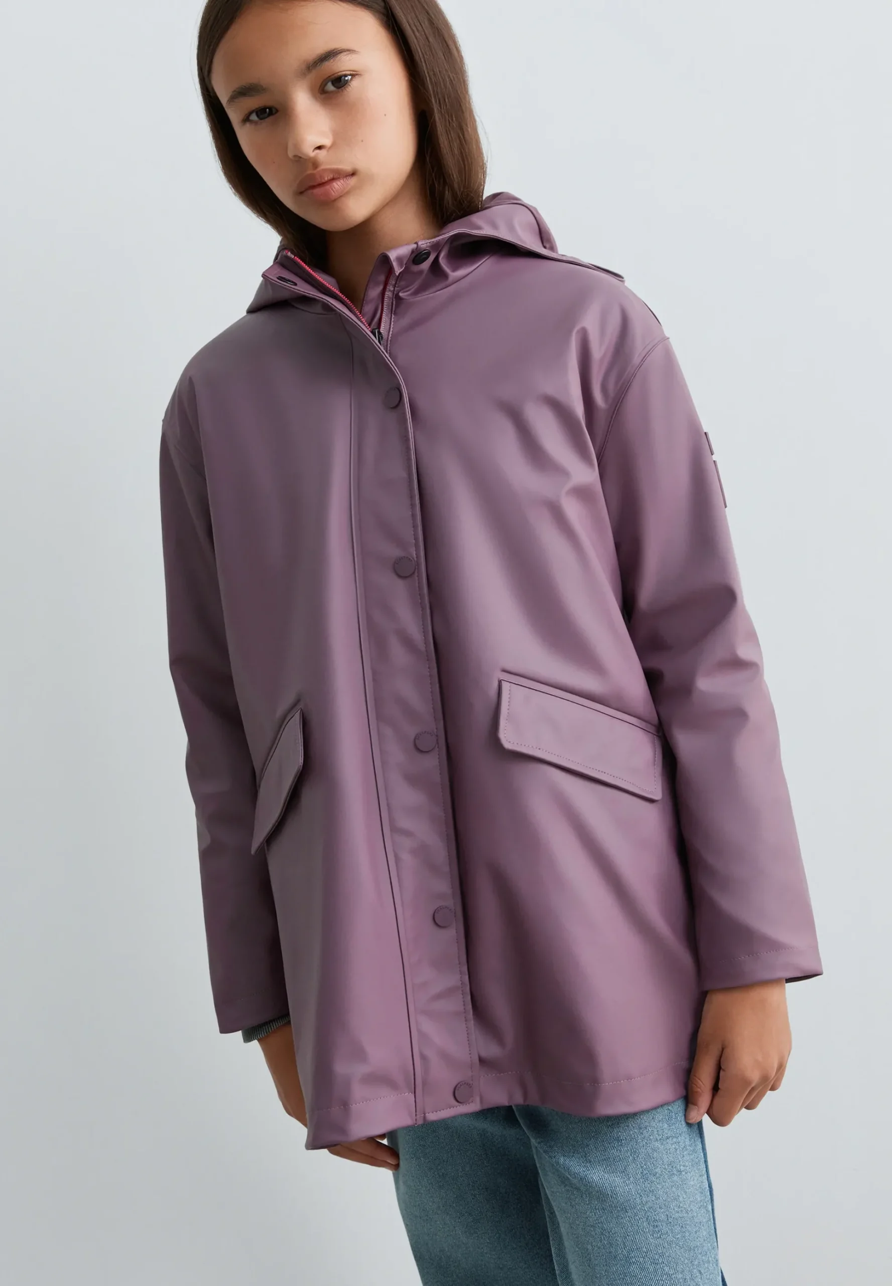 CHUBASQUERO IMPERMEABLE CON CAPUCHA