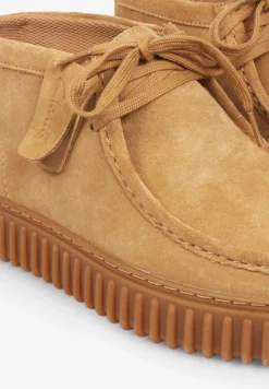 CLARKS | BOTAS DESERT TORHILL HOMBRE