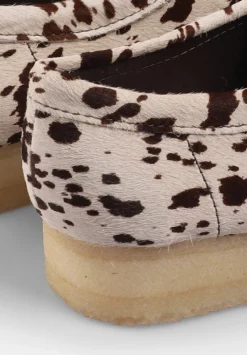 CLARKS | ZAPATOS WALLABEE COW PRINT MUJER