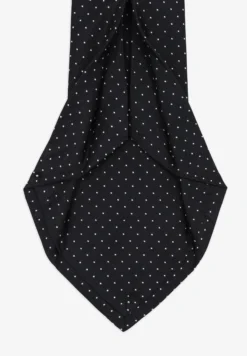 CORBATA SEDA 7 PLIEGUES PUNTOS
