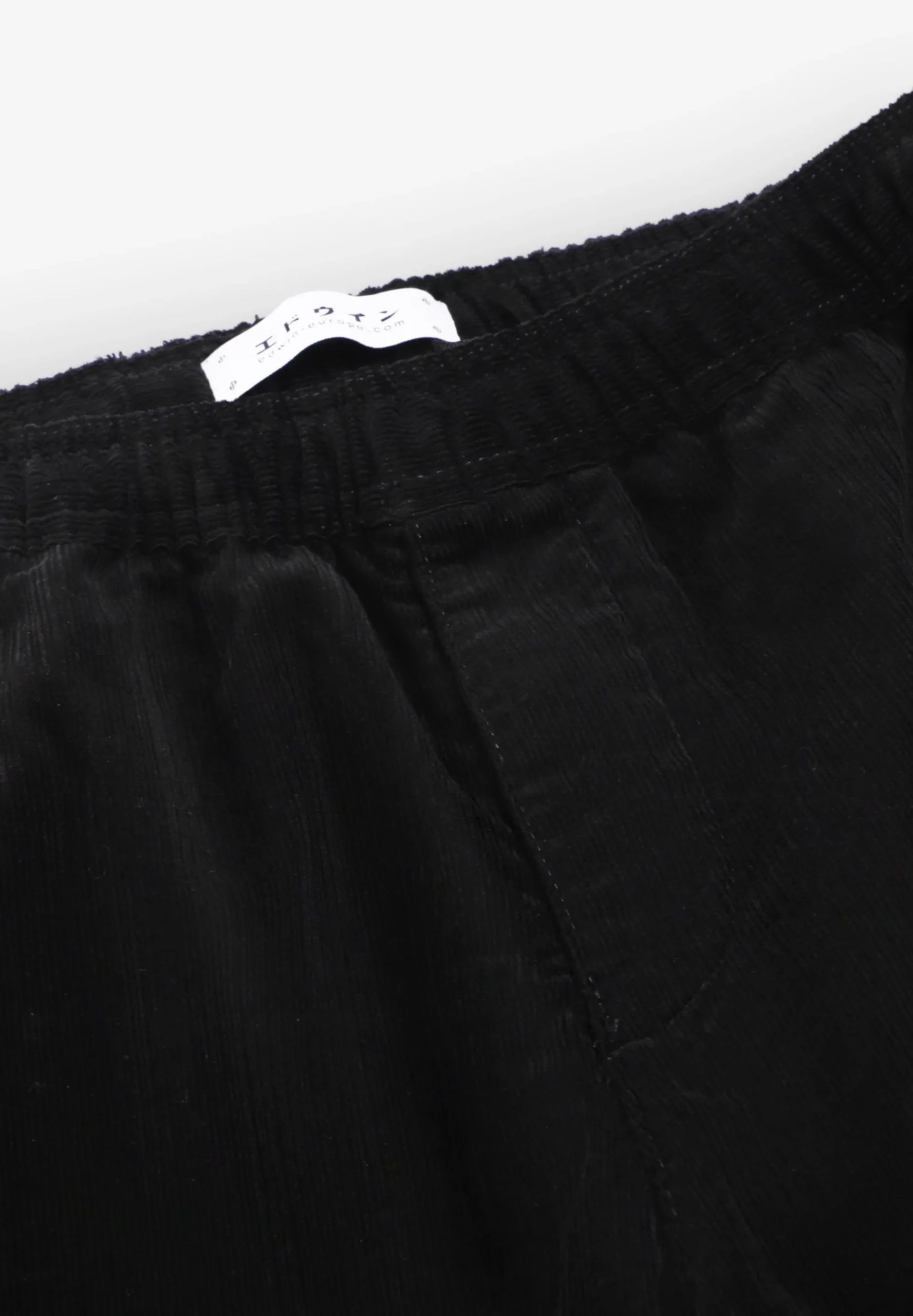 EDWIN | PANTALÓN CRUZ