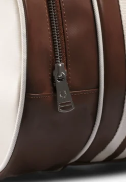 FRED PERRY | BOLSA CLASSIC BARREL