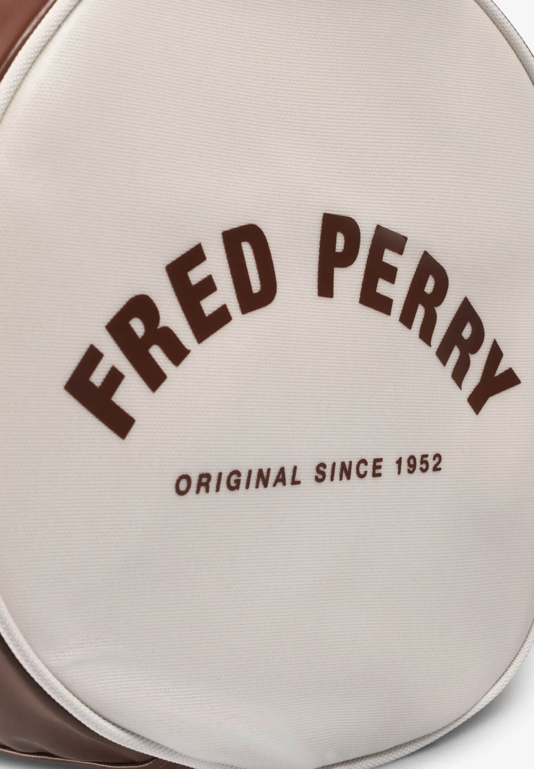 FRED PERRY | BOLSA CLASSIC BARREL