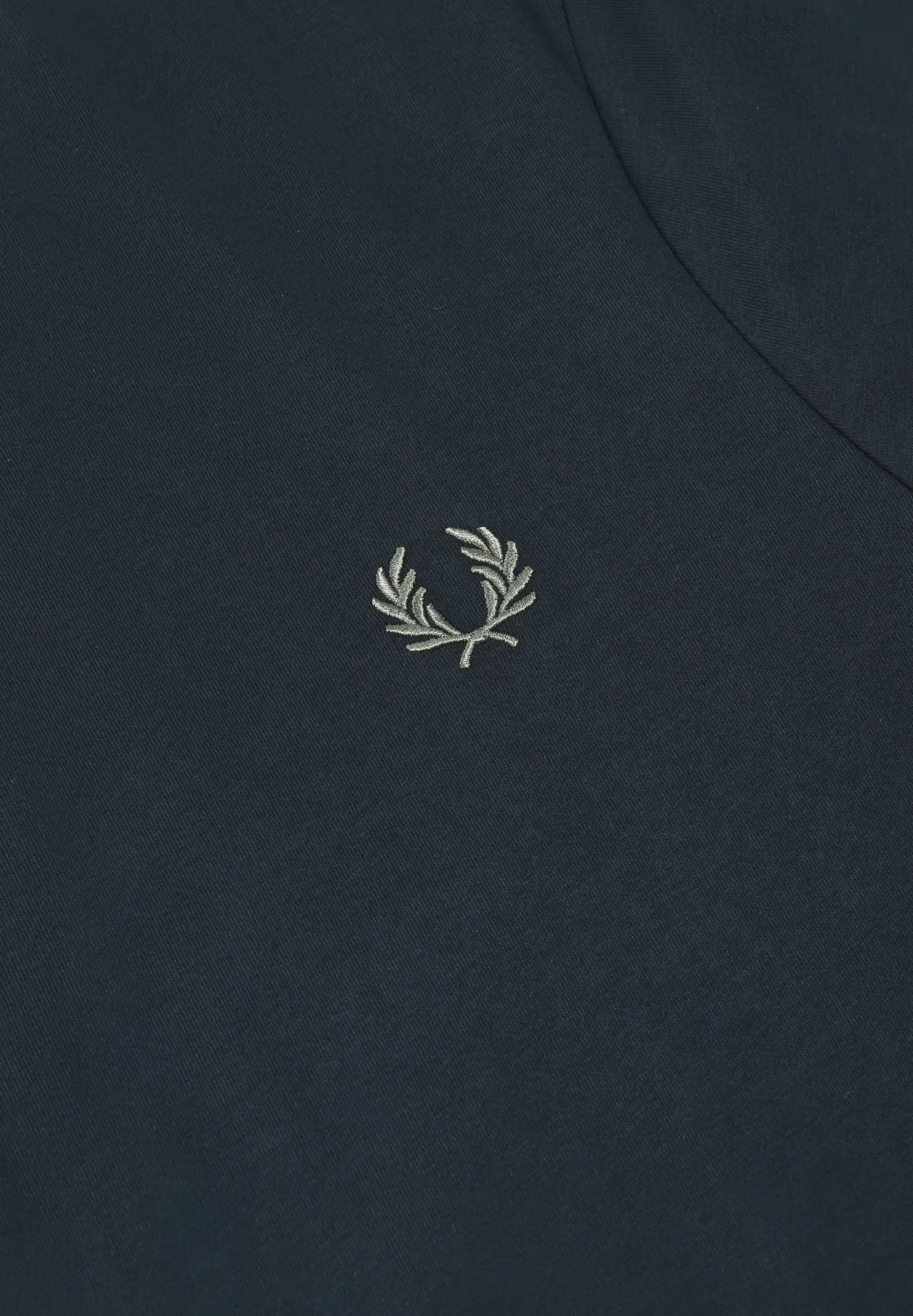 FRED PERRY | CAMISETA TWIN TIPPED