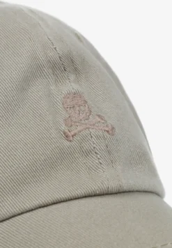 GORRA CALAVERA BORDADA