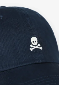 GORRA CALAVERA BORDADA