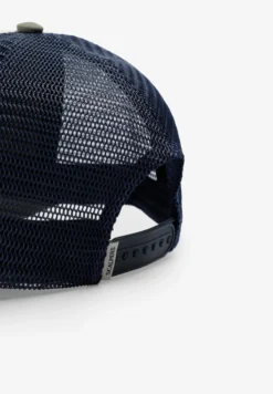 GORRA TRUCKER CALAVERA