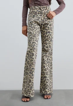 JEANS BOOTCUT ANIMAL PRINT