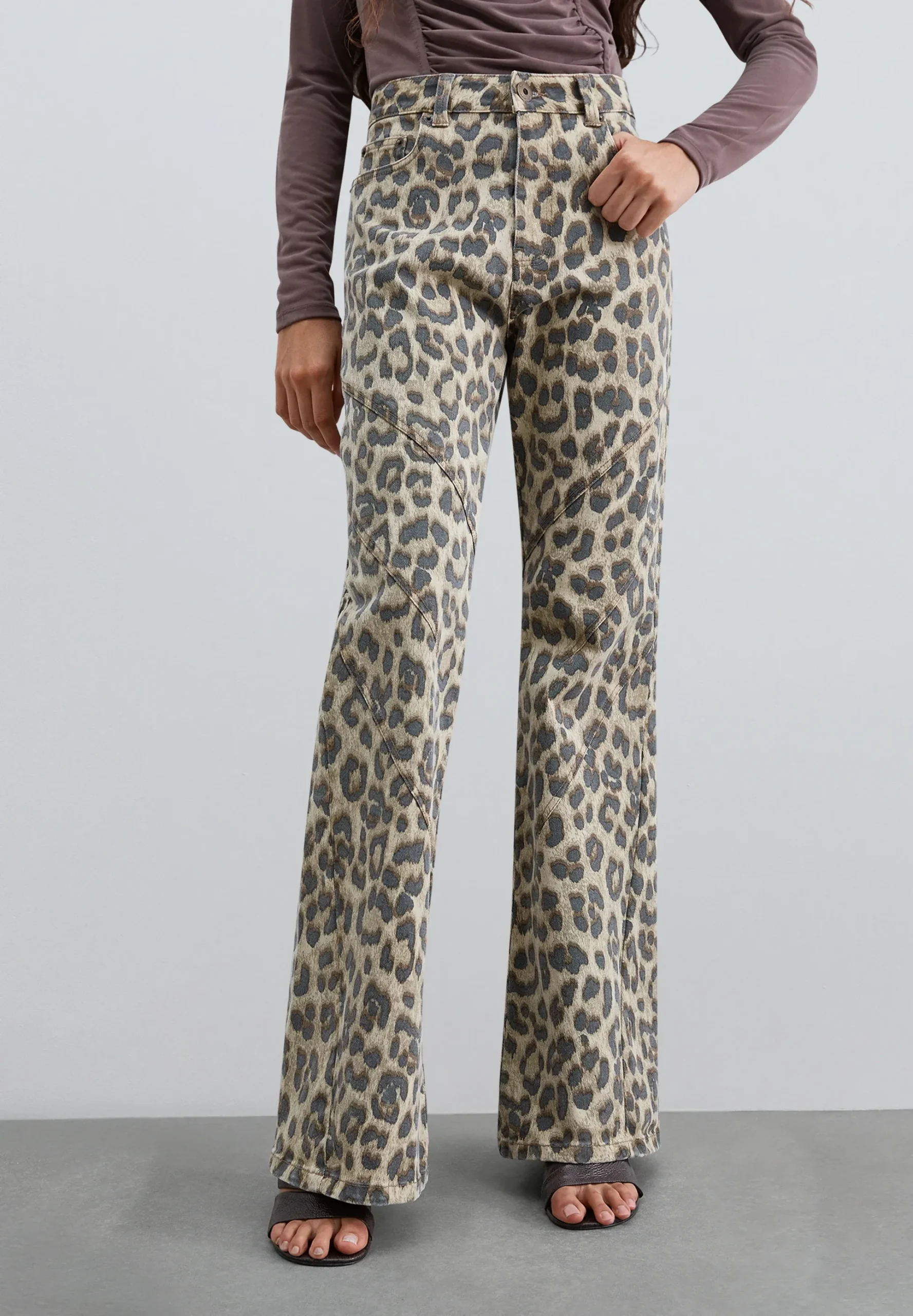 JEANS BOOTCUT ANIMAL PRINT
