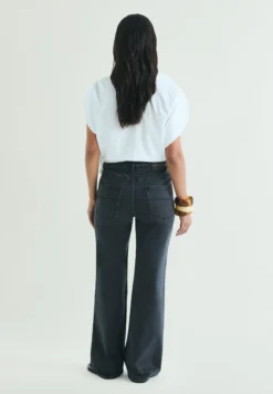 JEANS BOOTCUT RELAXED