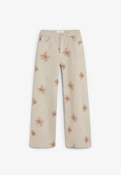 JEANS BORDADOS FLORALES