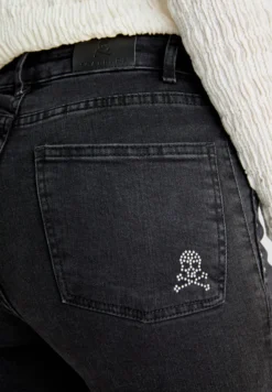JEANS PITILLO TACHUELAS