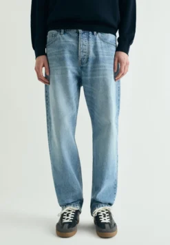 JEANS REGULAR FIT