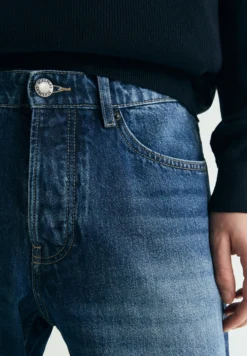JEANS REGULAR FIT