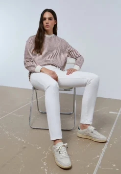 JEANS SKINNY BOTONES