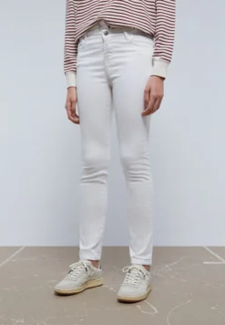 JEANS SKINNY BOTONES