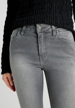 JEANS SKINNY FIT